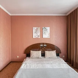 https://402-almaty.hotels-of-almaty.com